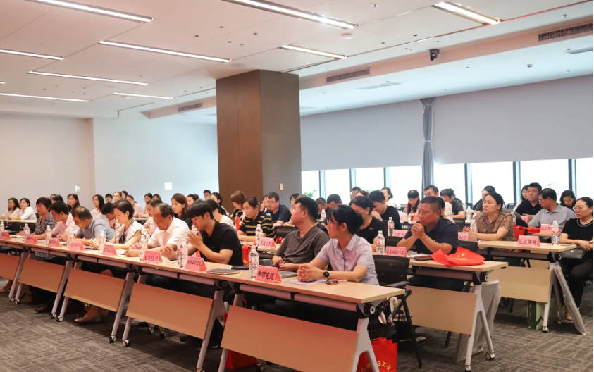 【工会活动】历城区总工会举行新建会企业集中授牌仪式暨工会重点业务培训